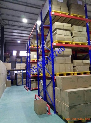 佛山順德比較實惠的承重倉庫貨架生產橫梁式倉儲貨架托盤式貨架定制工廠